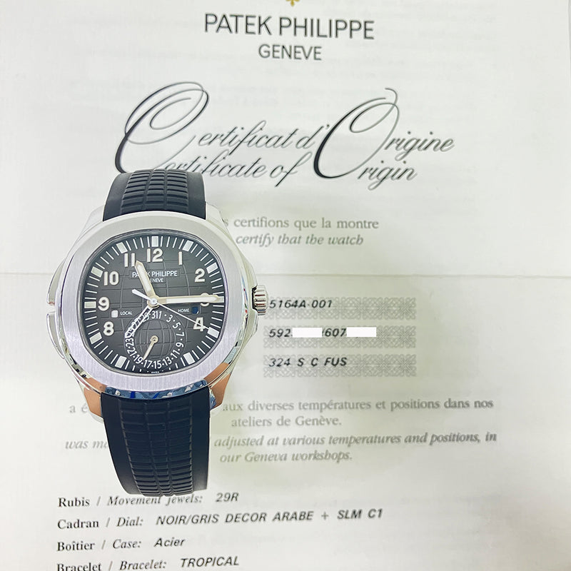 Patek Philippe Aquanaut 5164A-001 Black Dial Dec 2015